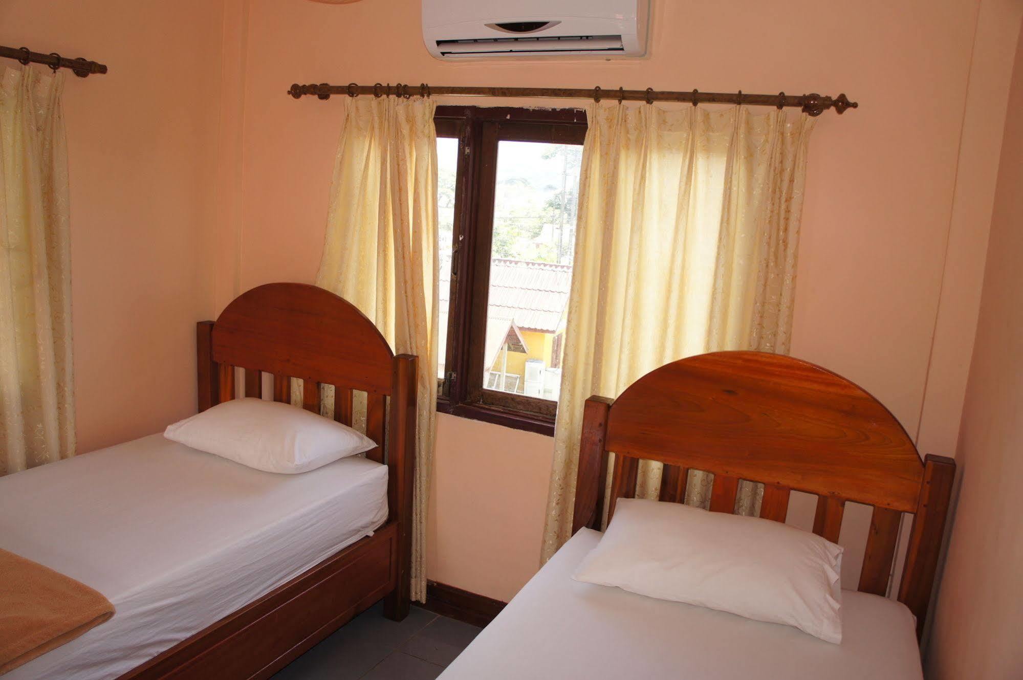 Viengsavanh Guesthouse Vang Vieng Zewnętrze zdjęcie