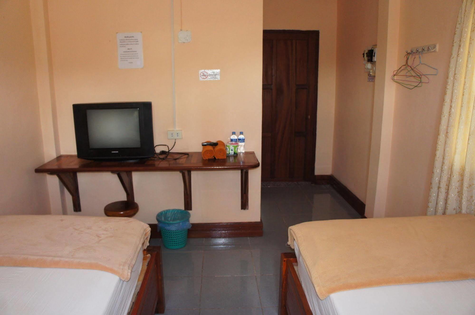 Viengsavanh Guesthouse Vang Vieng Zewnętrze zdjęcie